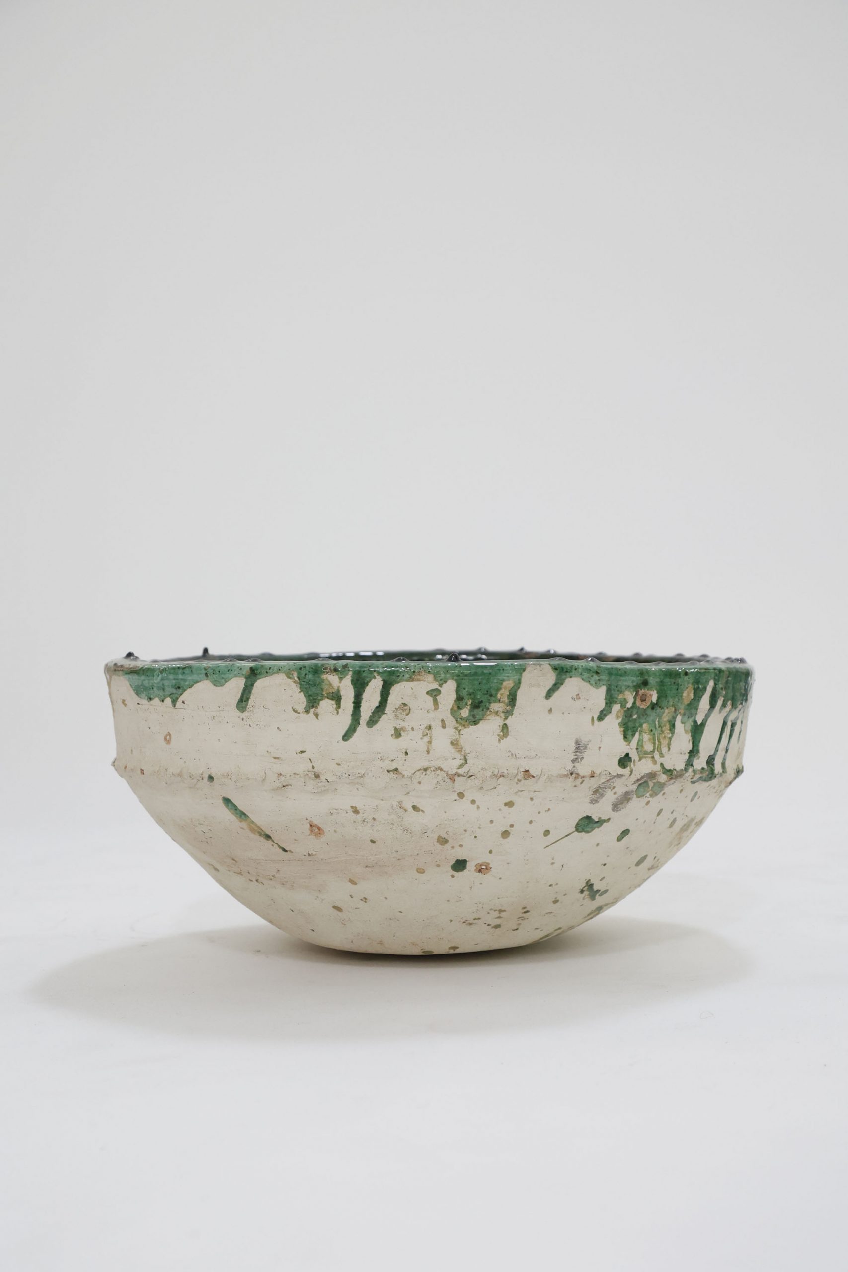 LARGE GREEN TAMEGROUTE BOWL-image