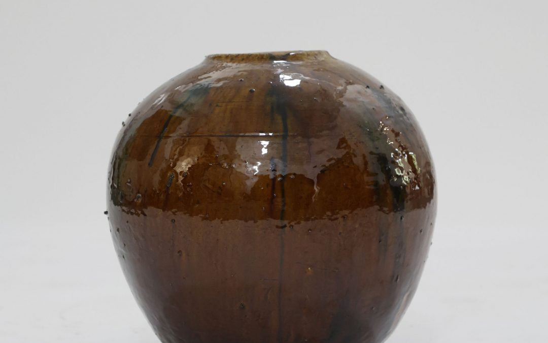 BROWN TAMEGROUTE VASE