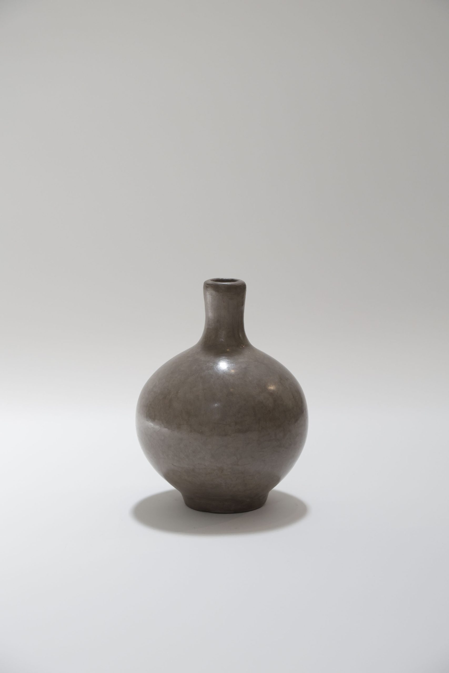 Taupe Tadelakt Vase 1-image