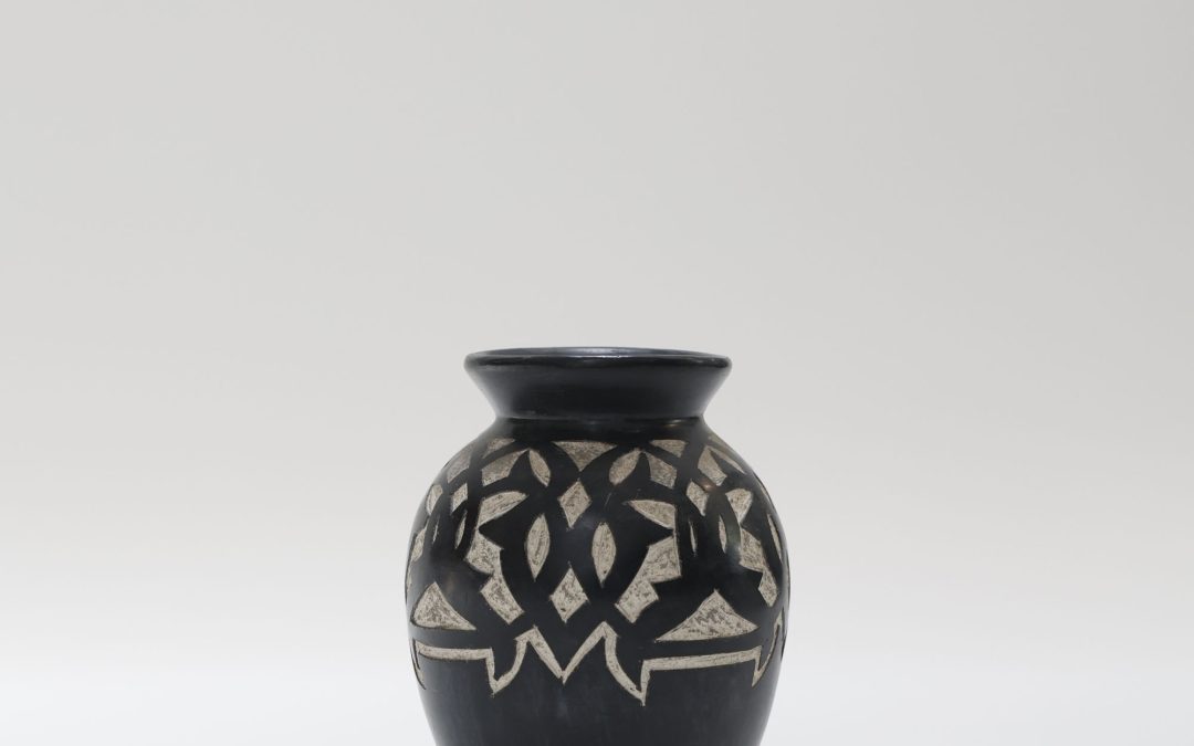 Black Etched Tadelakt Vase